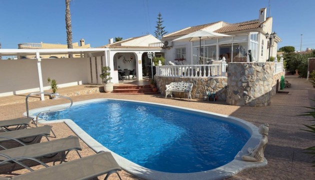 Sale - Villas - San Luis