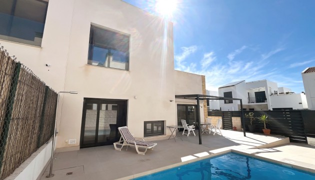 Venta - Villas
 - Ciudad Quesada - Pueblo Bravo
