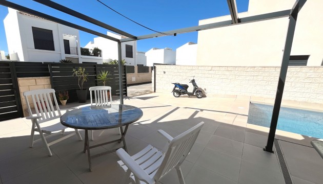 Venta - Villas
 - Ciudad Quesada - Pueblo Bravo