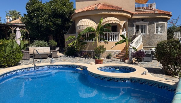 Resale - Villen
 - Rojales - Lo Pepin