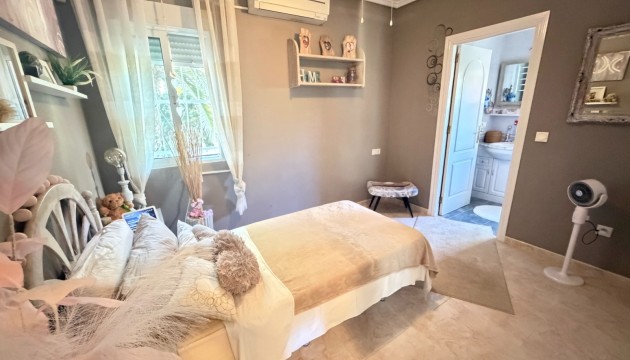 Resale - Villen
 - Rojales - Lo Pepin