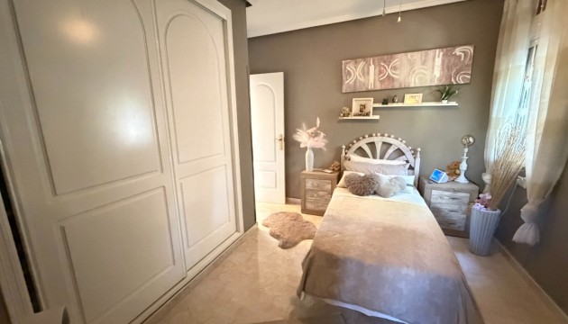 Resale - Villen
 - Rojales - Lo Pepin