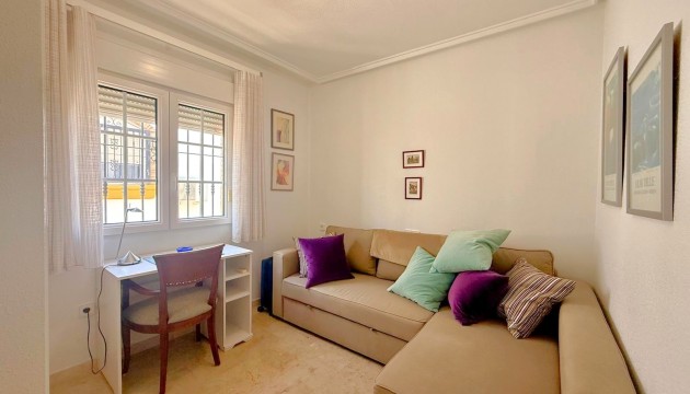 Resale - Wohnung - Orihuela Costa - Los Dolses