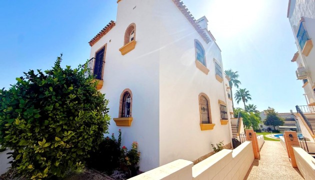 Resale - Wohnung - Orihuela Costa - Los Dolses