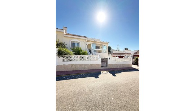 Resale - Townhouse - Ciudad Quesada - La Fiesta