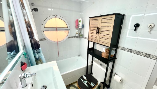 Sale - Apartment - La Siesta