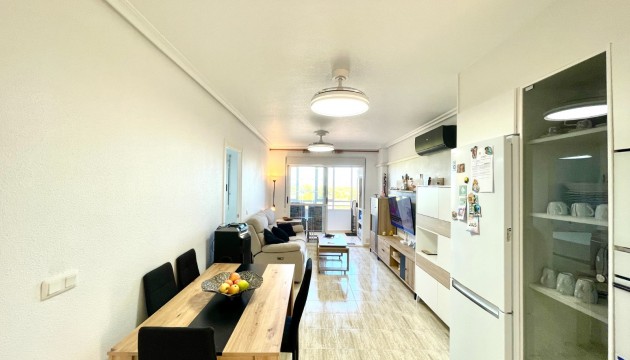 Sale - Apartment - La Siesta