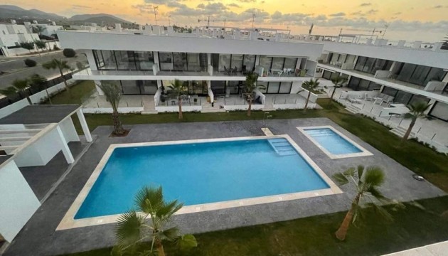 Sale - Apartment - Mar de Cristal