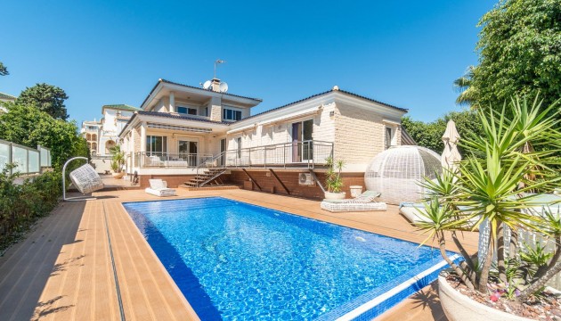 Sale - Villas - Torrevieja - Torre la mata