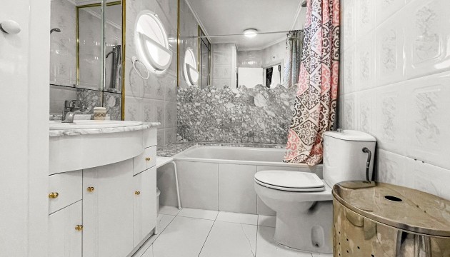 Sale - Apartment - Los Altos