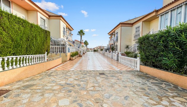 Sale - Apartment - Los Altos