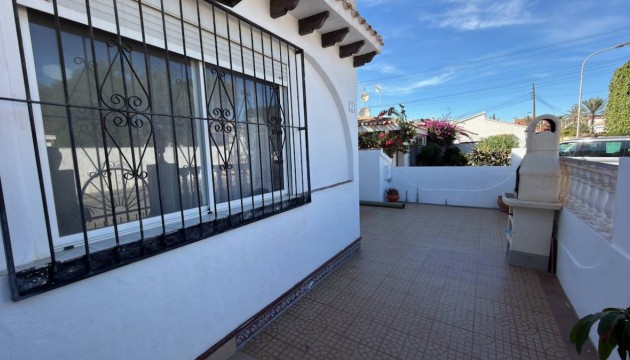 Sale - Apartment - Torrevieja - Aguas Nuevas
