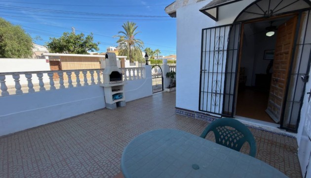 Sale - Apartment - Torrevieja - Aguas Nuevas