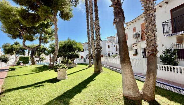 Sale - Apartment - Torrevieja - Aguas Nuevas