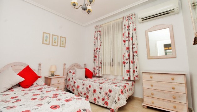 Sale - Apartment - Villamartin - PAU 8