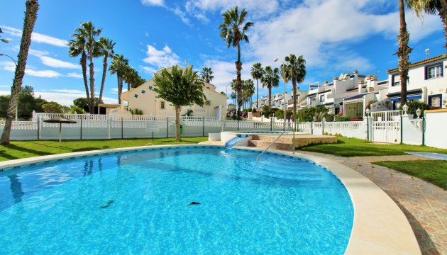 Sale - Townhouse - Villamartin - Villamartín