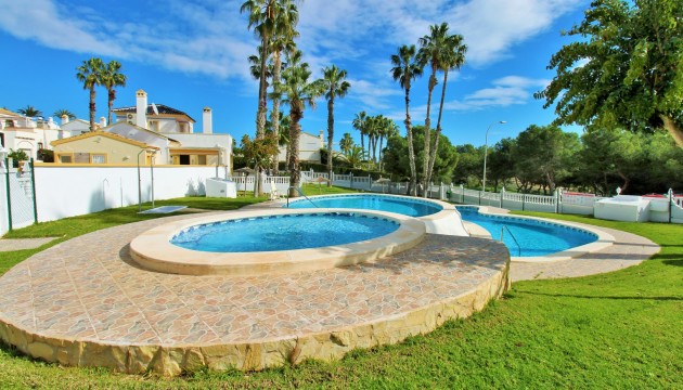 Sale - Townhouse - Villamartin - Villamartín