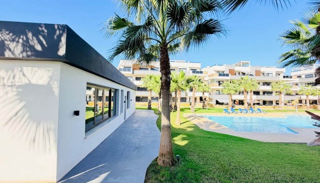 Sale - Apartment - Los Altos