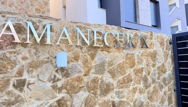 Sale - Apartment - Los Altos