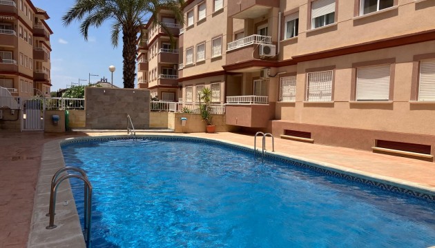 Resale - Wohnung - Algorfa