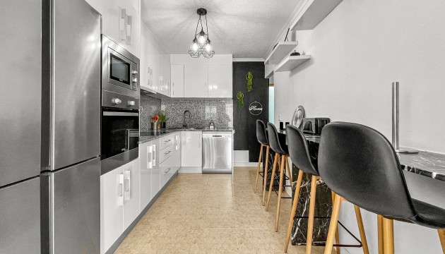 Sale - Townhouse - Torrevieja