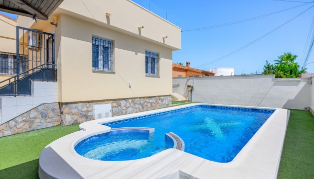 Sale - Villas - Ciudad Quesada - Center