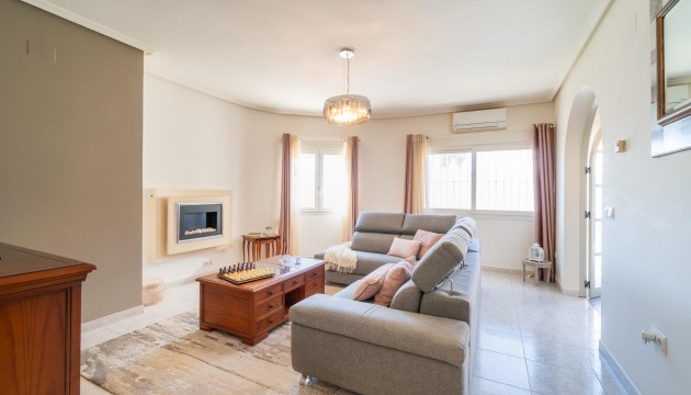 Resale - Villen
 - Orihuela - Playa Flamenca