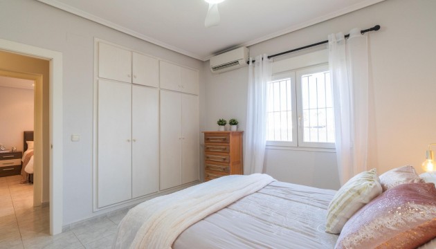 Resale - Villen
 - Orihuela - Playa Flamenca
