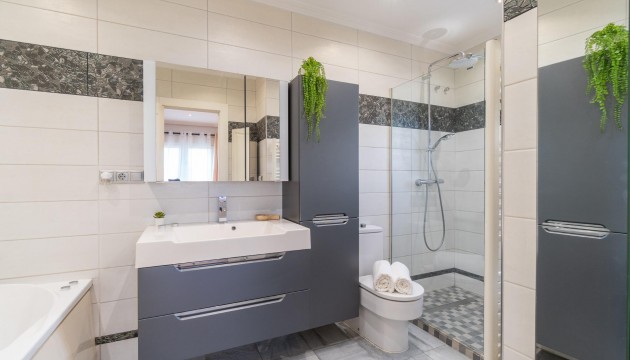 Resale - Villen
 - Orihuela - Playa Flamenca