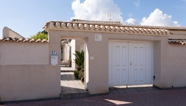 Resale - Villen
 - Orihuela - Playa Flamenca