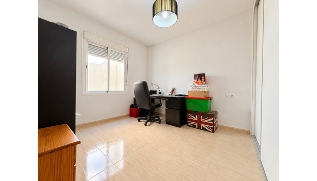 Revente - Townhouse - Daya Nueva