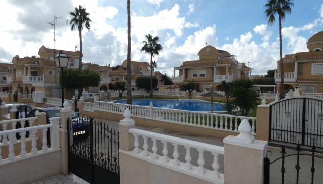 Resale - Townhouse - Cabo Roig