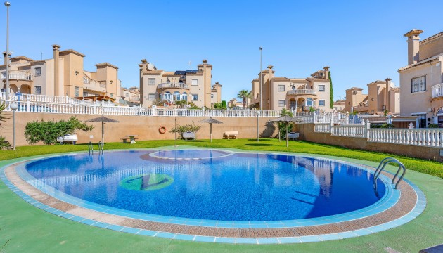 Resale - Townhouse - Villamartin - Costa Blanca