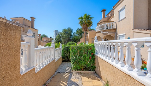 Resale - Townhouse - Villamartin - Costa Blanca