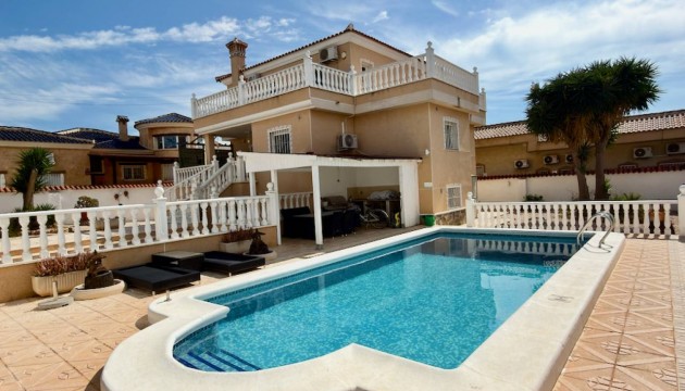Venta - Villas
 - Ciudad Quesada