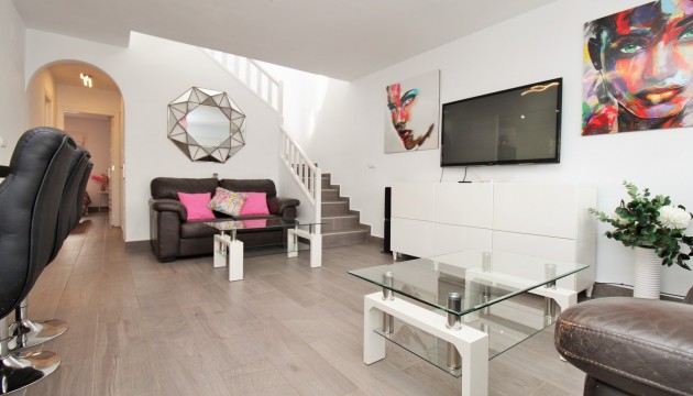 Sale - Townhouse - Villamartin - Villamartín