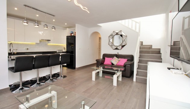 Sale - Townhouse - Villamartin - Villamartín