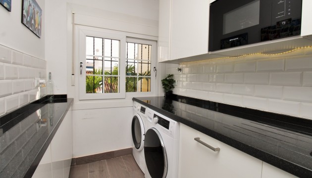 Sale - Townhouse - Villamartin - Villamartín