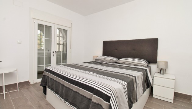 Sale - Townhouse - Villamartin - Villamartín