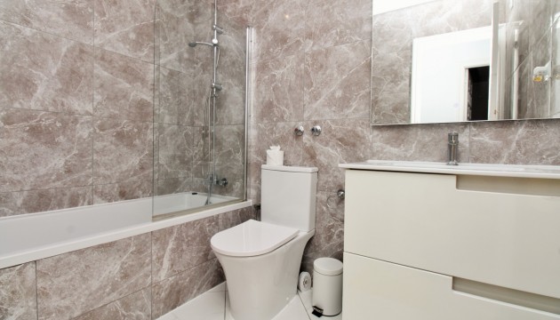Sale - Townhouse - Villamartin - Villamartín