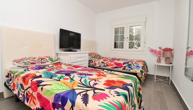 Sale - Townhouse - Villamartin - Villamartín