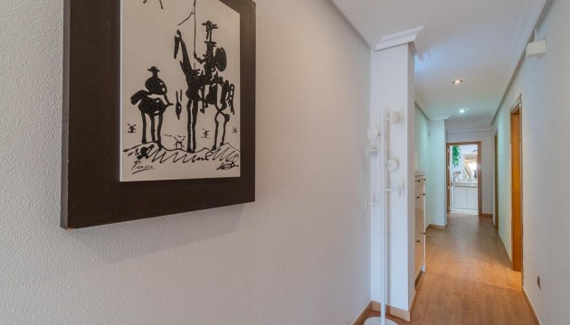 Sale - Apartment - Torrevieja - Centro