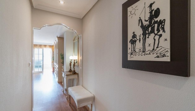Sale - Apartment - Torrevieja - Centro