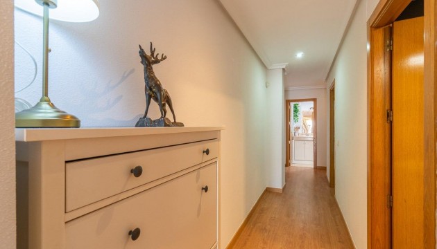 Sale - Apartment - Torrevieja - Centro