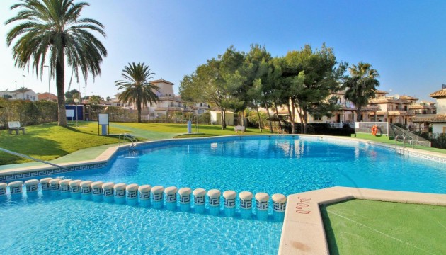 Resale - Townhouse - Villamartin - Villamartín