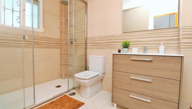 Resale - Townhouse - Villamartin - Villamartín